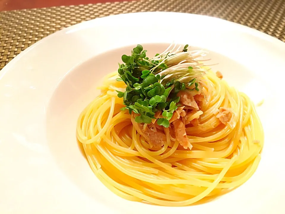 Snapdishの料理写真:簡単ツナパスタ♪|72roseさん