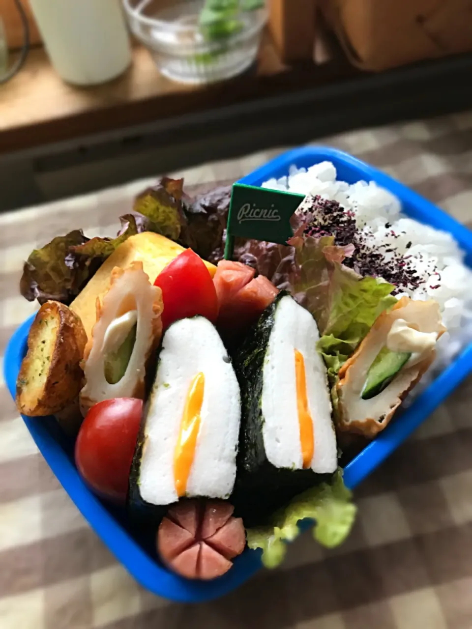 Snapdishの料理写真:チビ遠足弁当|Sachiyo Tanakaさん