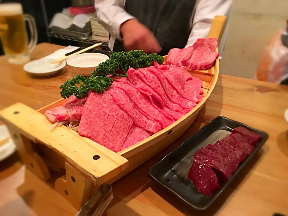 Snapdishの料理写真:肉の舟盛り|ayakaさん