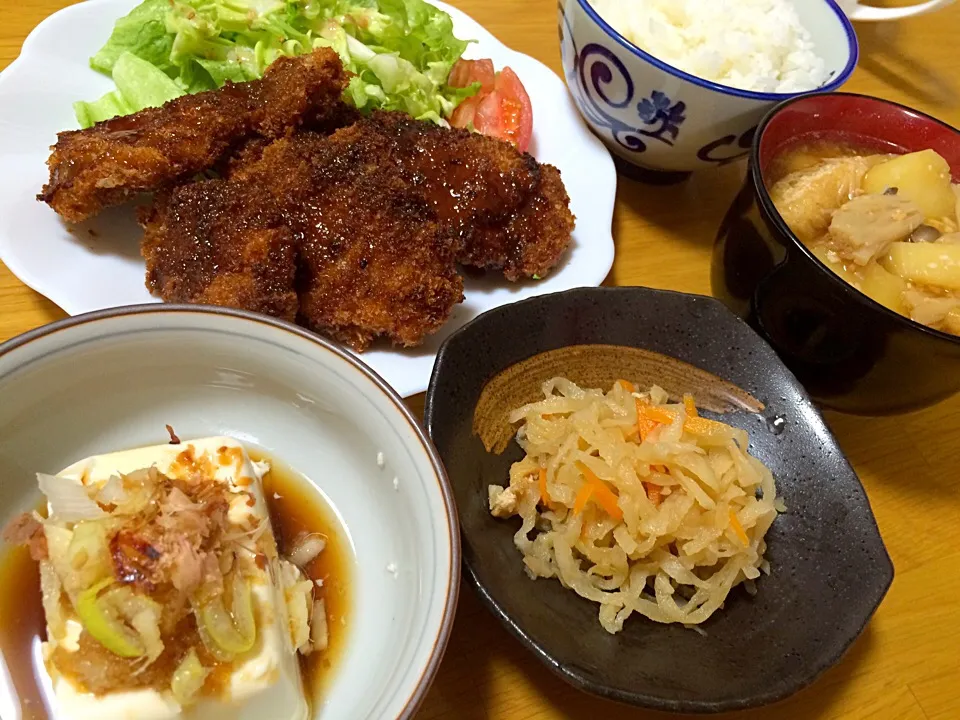 夕飯🌛トンカツ、切り干し大根、冷奴|いちごさん