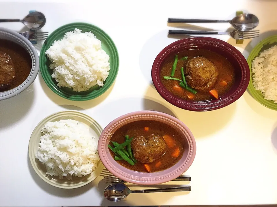 Snapdishの料理写真:昨夜のおうち洋食屋さん👩‍🍳#ハンバーグカレー|nokorinさん