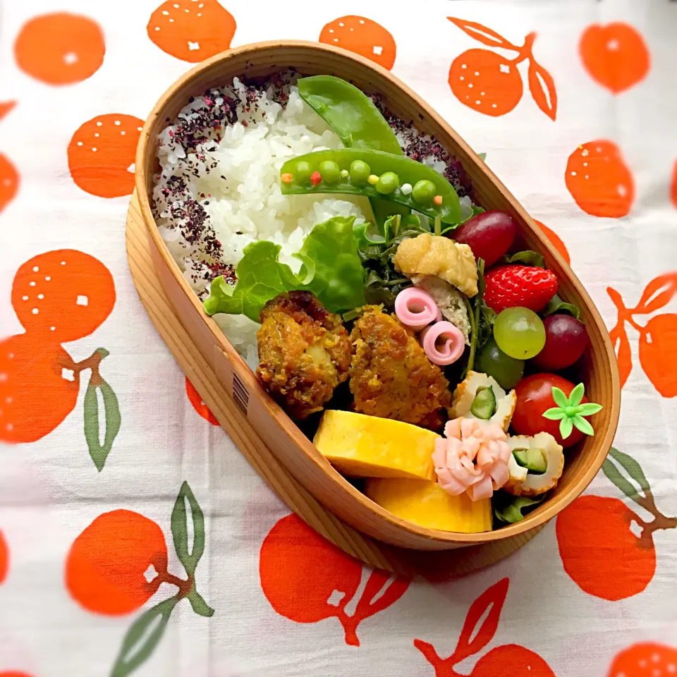 曲げわっぱ弁当 ♪
鶏肉のカレー香草焼き 他|papillonloveさん