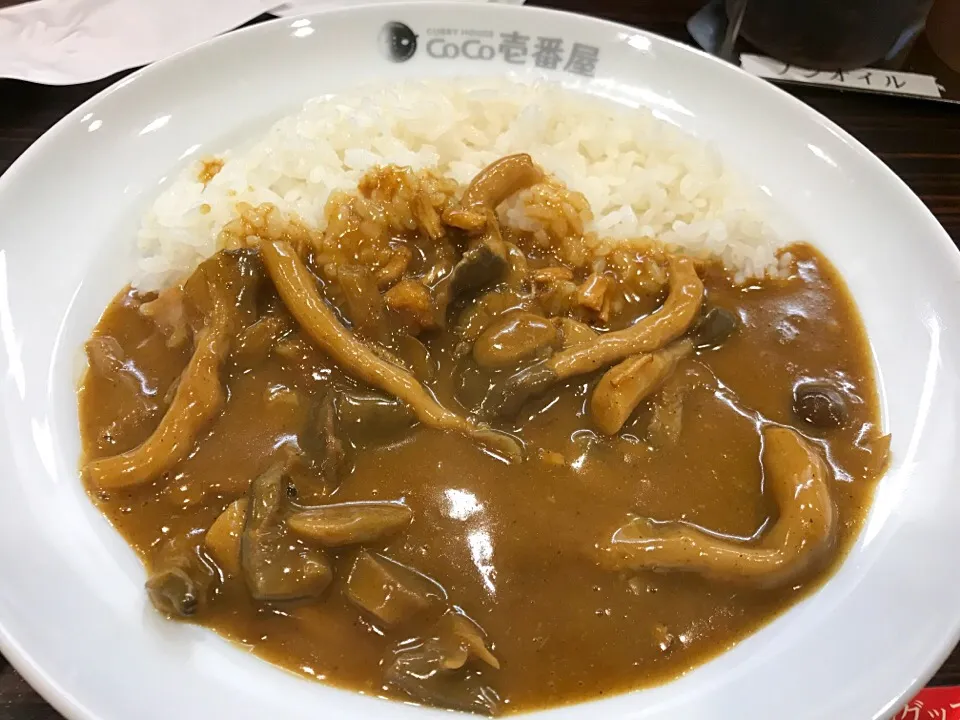 ハーフきのこカレー|マハロ菊池さん