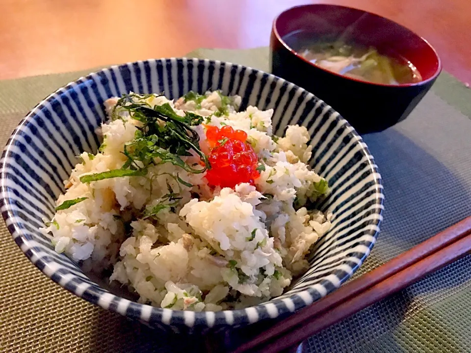 Steamed Rice Mixed w/shredded sea bream&perilla herb🐟🌿紫蘇香る鯛とあおさのさっぱり混ぜ込みご飯|🌈Ami🍻さん