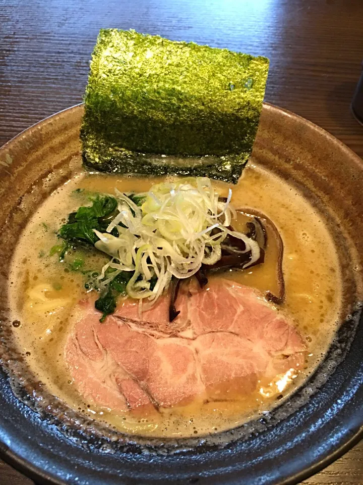 Snapdishの料理写真:久しぶりのラーメン屋さん#びし屋＃ラーメン#一乗寺|チョコらんさん