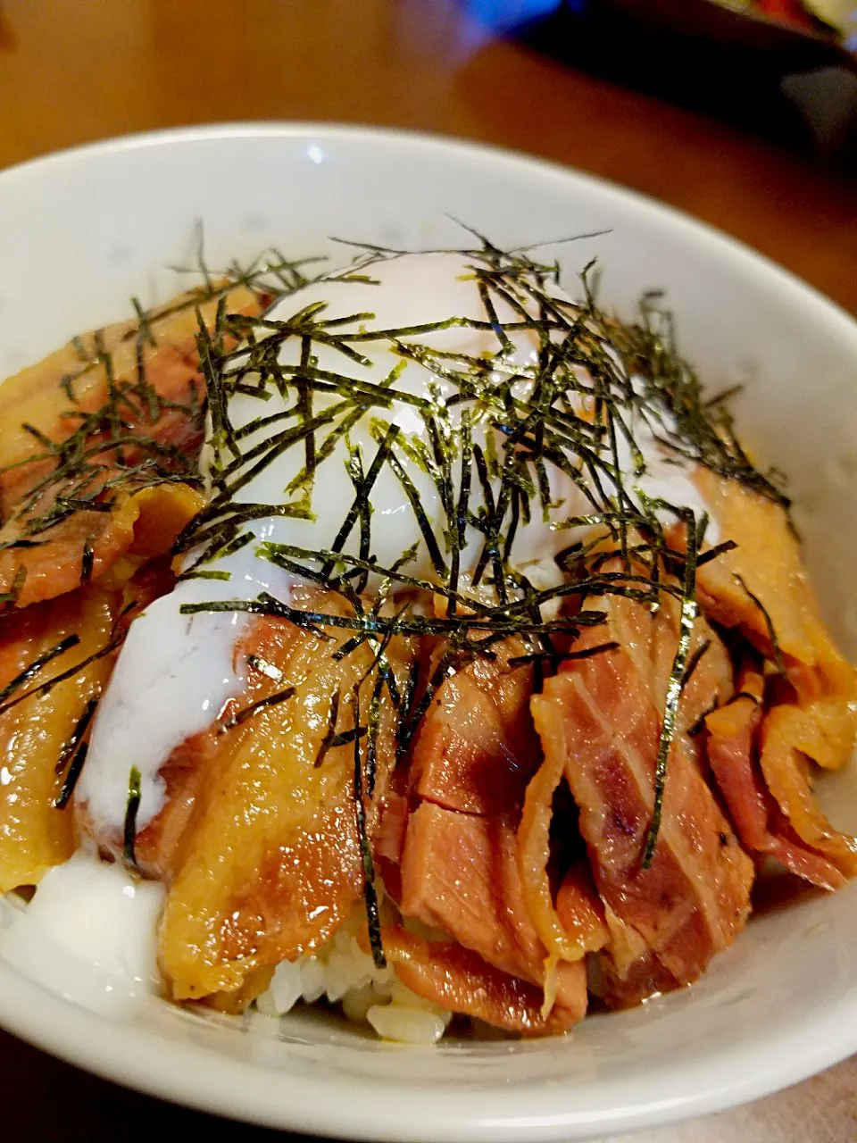 豚かば丼　（豚バラの蒲焼き）温玉のせ|ふりるさん