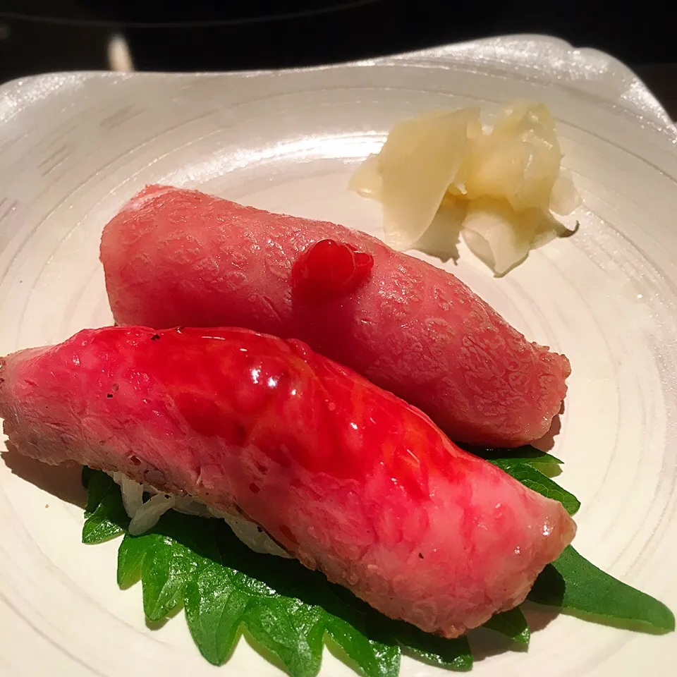 Snapdishの料理写真:米沢牛#お寿司#ローストビーフ#米沢牛大トロ炙り|ちはキートンさん