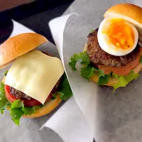 Snapdishの料理写真:ハンバーガー🍔|aicoさん