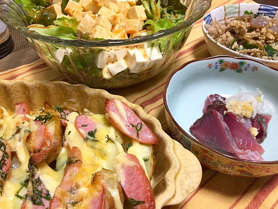 かつお刺・ポテトチーズ焼き・豆腐サラダ・牛蒡と豚の卯の花煮|Yuko Kisoさん