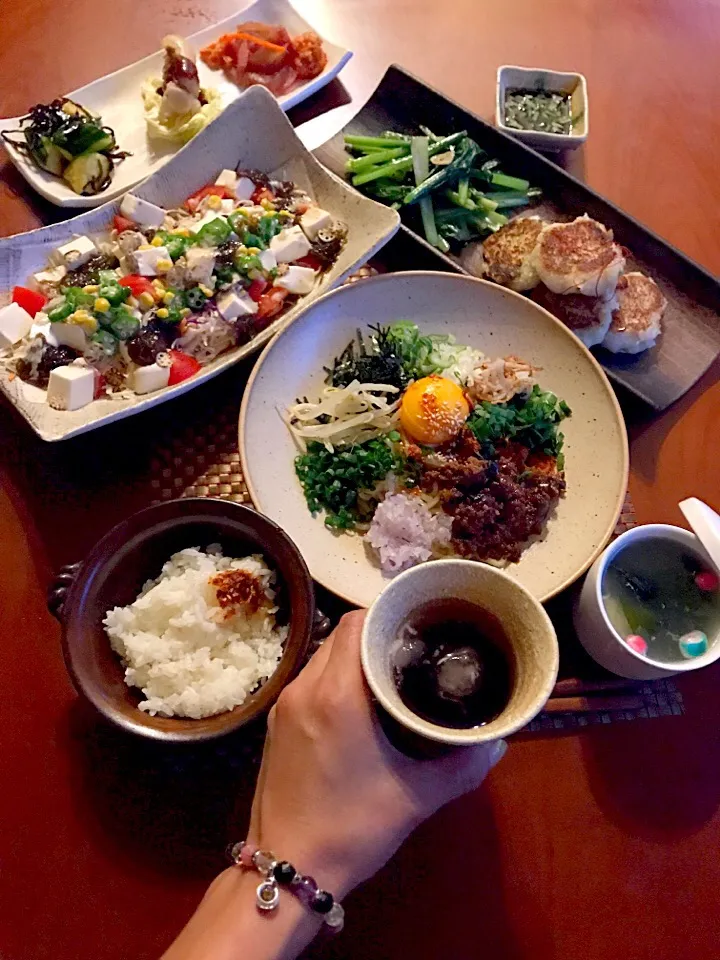 Today's Dinner🍴前菜･胡麻ﾄﾞﾚ豆腐ｻﾗﾀﾞ･大根餅･小松菜の炒め物･台湾混ぜそば･追い飯･わかめと葱の 卵白お味噌汁|🌈Ami🍻さん