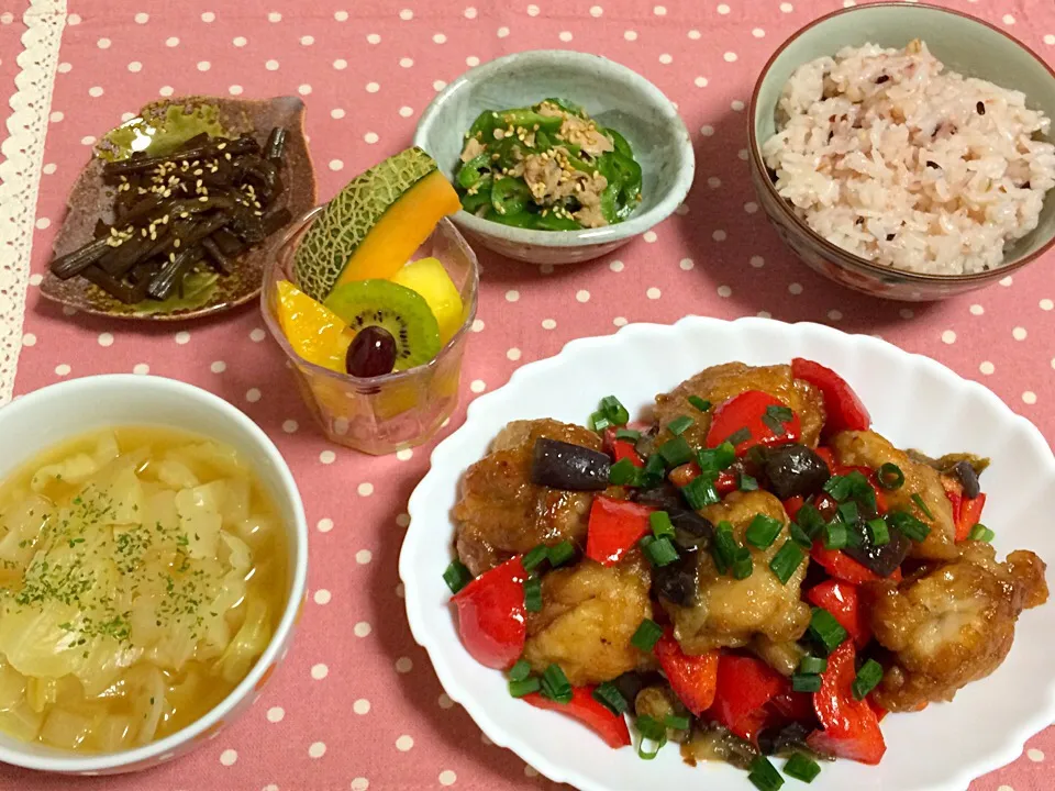 茄子とパプリカと鶏肉の甘酢炒め|ゆぴさん