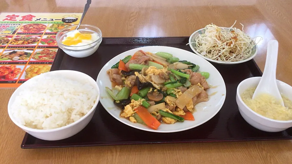 豚肉と野菜玉子炒め定食|ケンケンさん