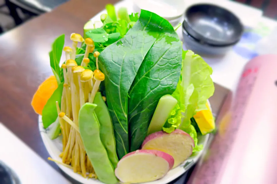 そして新鮮なしゃぶしゃぶ用お野菜|Mickeeさん