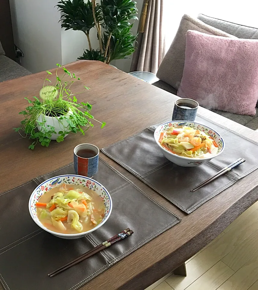 具だくさんチャンポン麺、ルイボスティー|pentarouさん