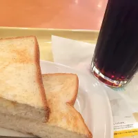 Snapdishの料理写真:コーヒーとトースト#コーヒー #トースト|Koichiさん