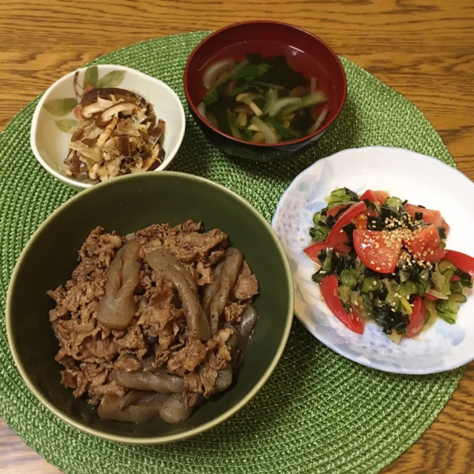 Tomoko Itoさんの料理 ミニトマトとわかめと新玉ねぎのさっぱりサラダ💕|美也子さん