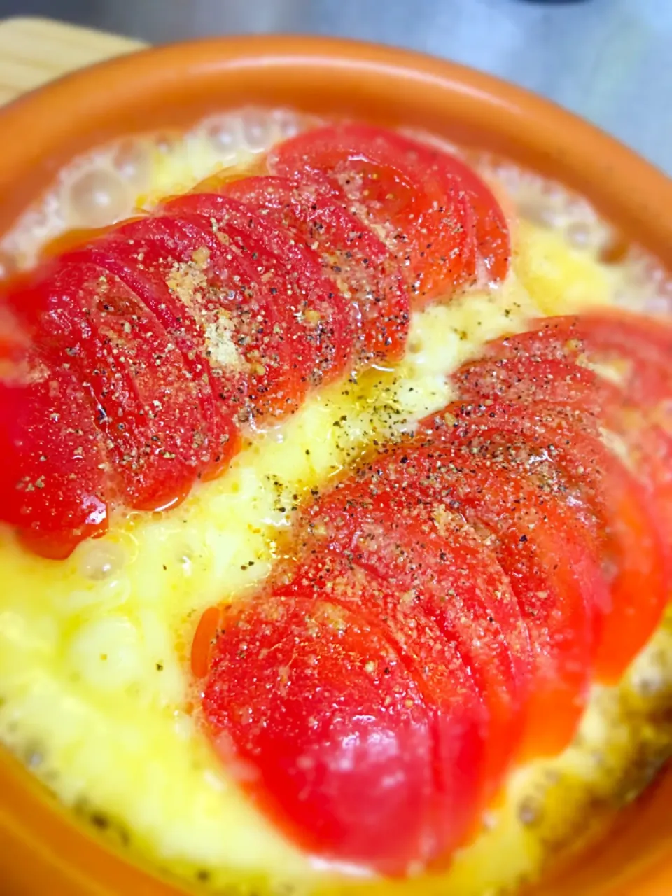 トマトとチーズの鉄板焼き|りょうぺーさん