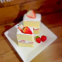 シフォン生地でショートケーキ🍰|manacaさん