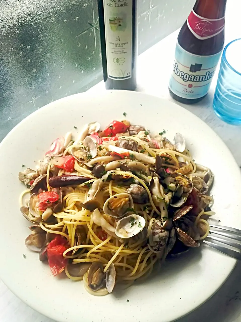 Spaghetti alla vongole e funghi-SHIMEJI    大盛りボンゴレしめじ|KimaLABOさん