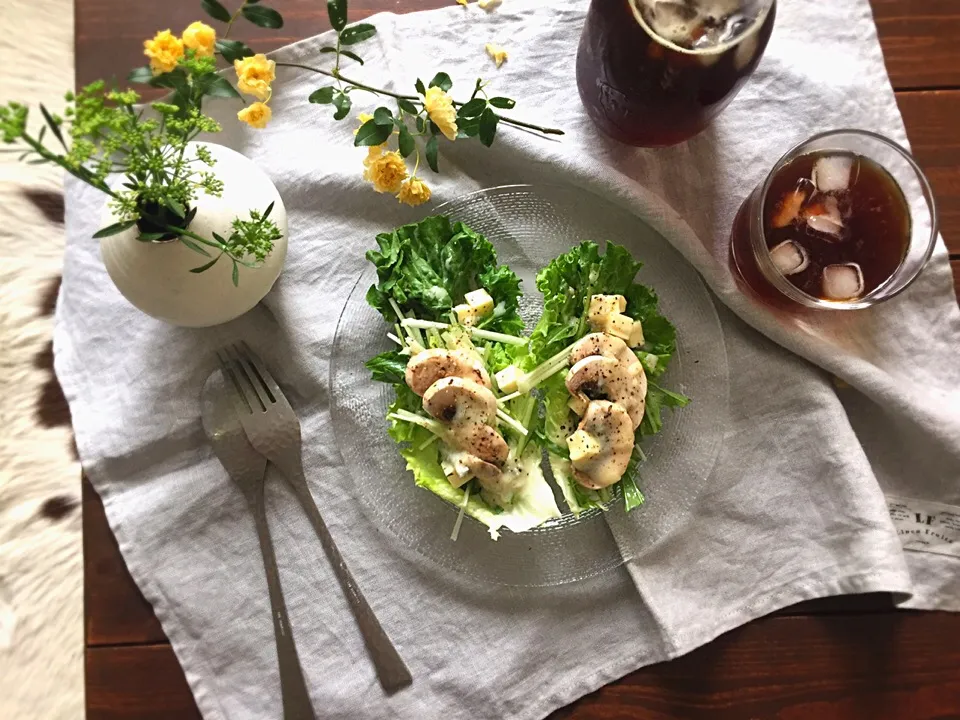 ブルーチーズソースで頂く、レタスボートサラダ🧀🌿|welcomeizumiさん