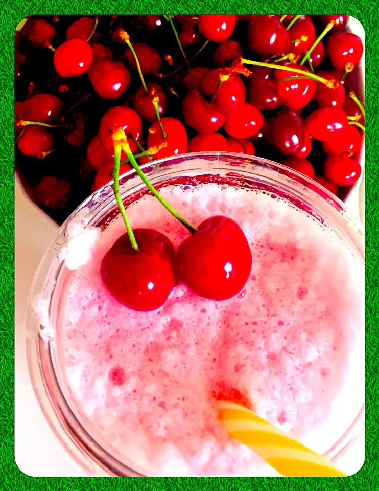 #Cherries 🍒 with #crashed #ice 🍒🍒🍒🍒🍒|Delish&luxuriousさん