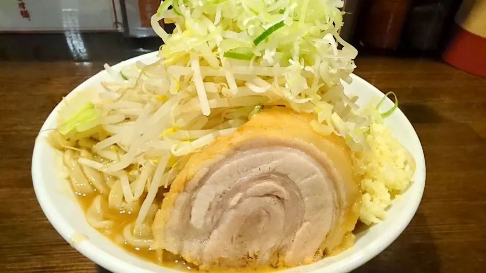 Snapdishの料理写真:ちばから 渋谷道玄坂店 の ミニらーめん(豚1切れ)＋野菜ちょい＋ニンニク＋ネギ ＠ 渋谷 17061|大脇さん