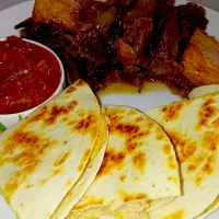 Tuna & Egg Quesadilla with Salsa|chikadeeさん