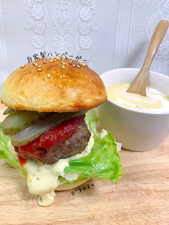 自家製ハンバーガー🍔&コーンスープ🌽|o-kazuさん