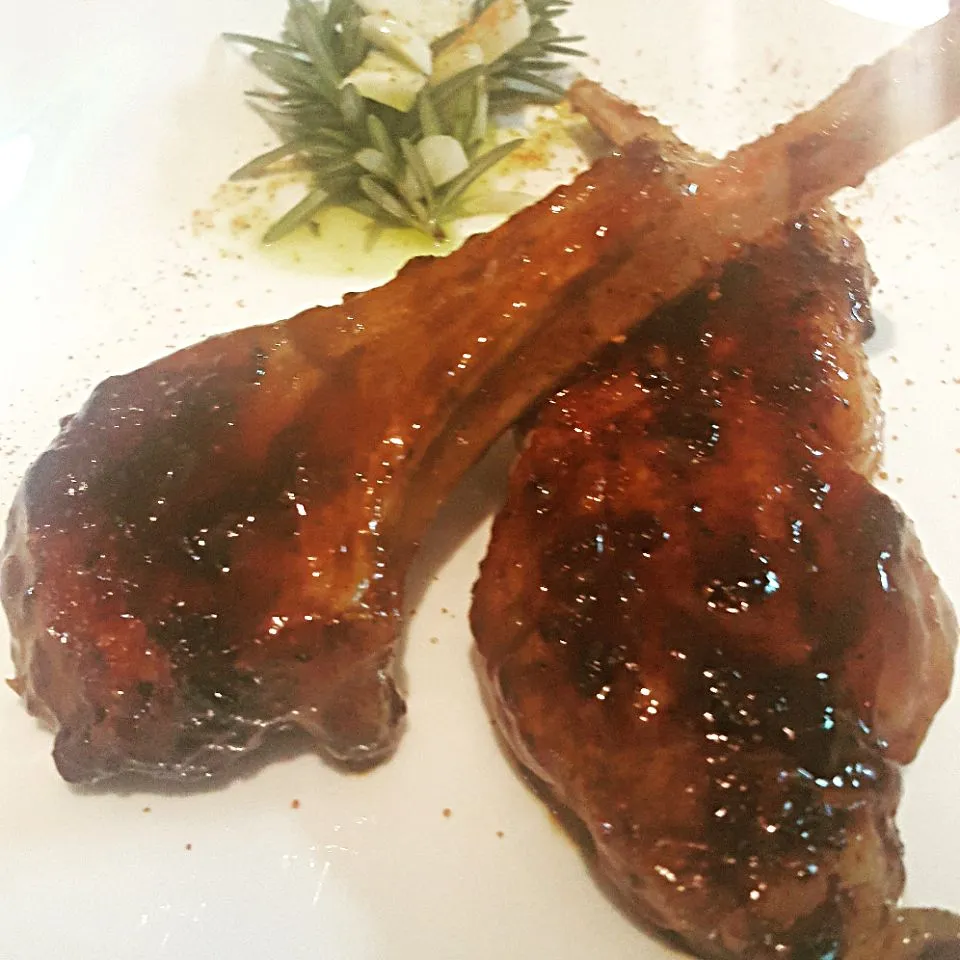 BBQ Lamb Chops glace with Jim Beam|Emanuel Hayashiさん