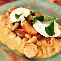 #poachedeggs #whitebeans #tomato #cream #oliveoil #basil #vegetarian