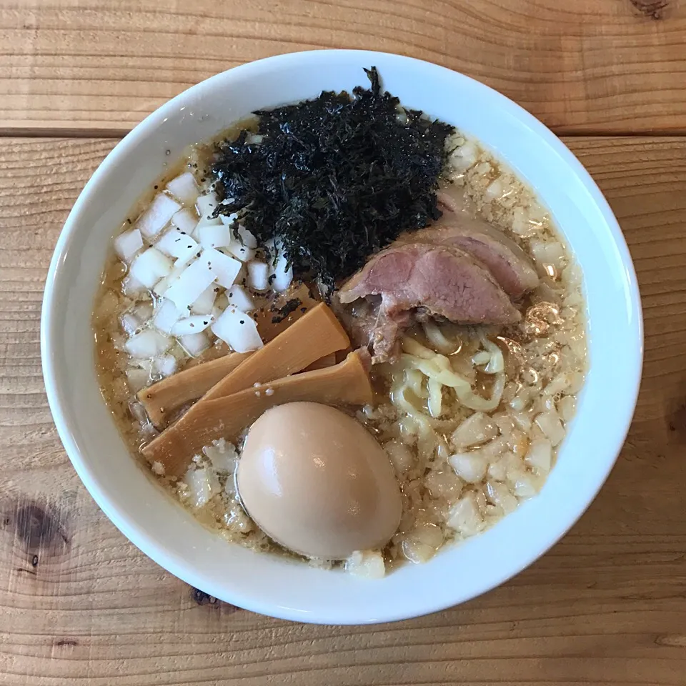 ｓｗａｌｌｏｗ らぁ麺＋味玉（９００円）|.さん