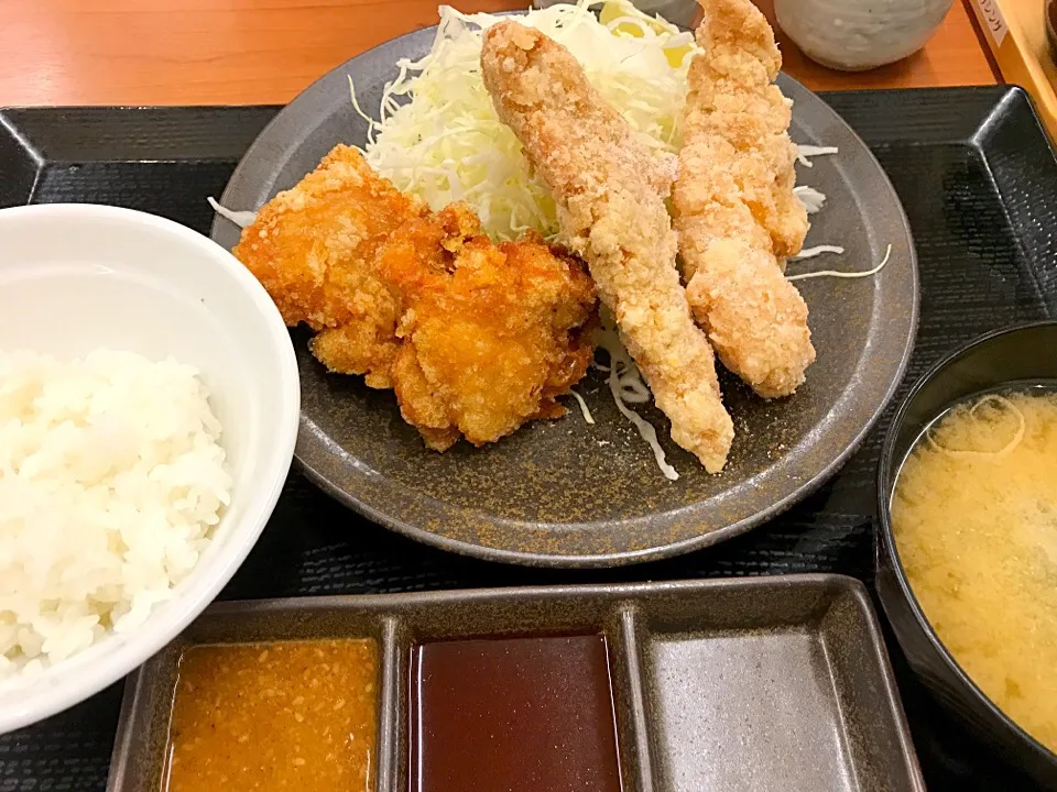 Snapdishの料理写真:からやま・合盛定食|るい姉さん