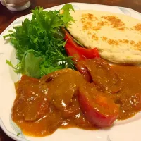 トマト🍅カレー&ナン|みぃさん