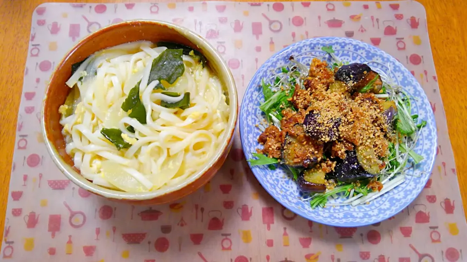 ５月２日　わかめと卵のうどん　茄子とツナのピリ辛味噌炒め|いもこ。さん