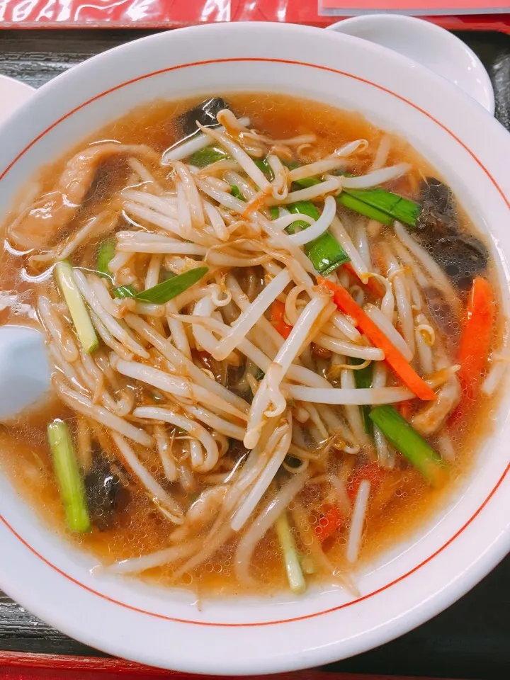 豚肉ともやしの中華そば🍜|しろこ🐾໊さん