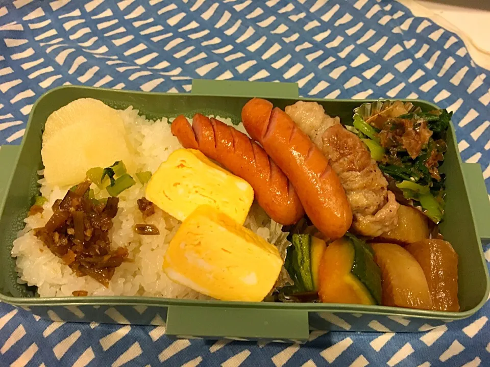 Snapdishの料理写真:豚肉の紫蘇チーズ巻きのお弁当。|Chiharuさん