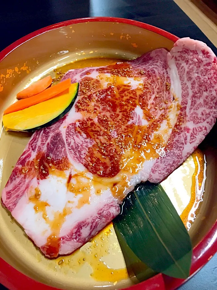 石垣牛 はみ出しロース #大きい #ロース #焼肉|901さん