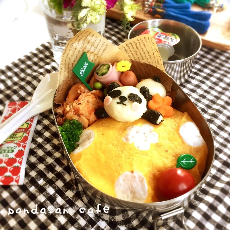 JK娘のお弁当★だるそぉーなパンダちゃんと水玉オムライス#おひるごはん #キャラ弁 #パンダ #オムライス弁当|あおぱんださん