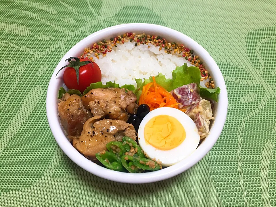 アッツさんの料理 甘辛黒胡椒焼き  チキンで！

5/16  お弁当🍴

#お弁当 #お弁当の記録|さちさん