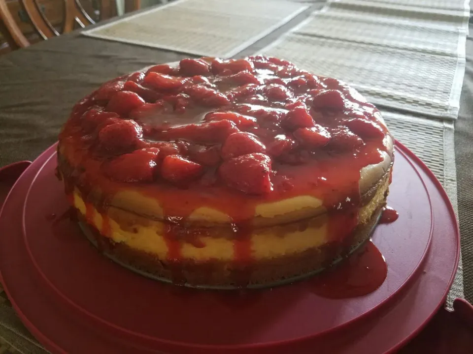 New York style Cheesecake with Strawberry sauce|Kiraさん