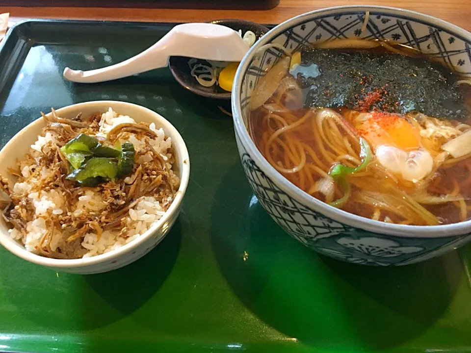 昼ご飯は月見そばとじゃこ飯ご飯で650円|フージさん