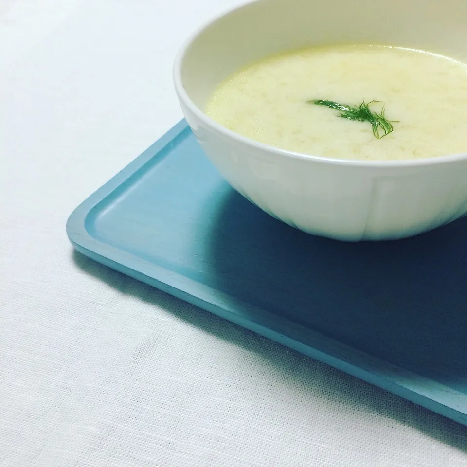 Soy Milk Soup with Barely and Dill / もち麦とディルの豆乳スープ|Laraさん