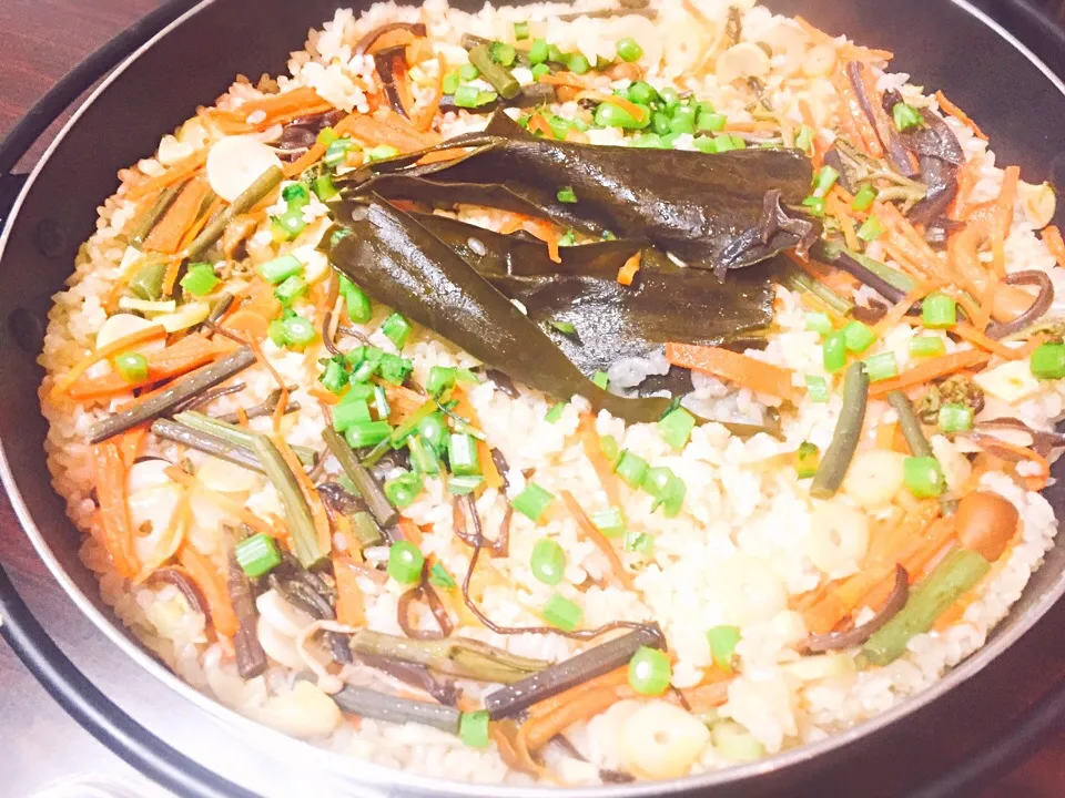 #鍋一つ#炊き込みチャーハン#山菜の炊き込みご飯#放置料理#簡単御飯|菜華膳さん