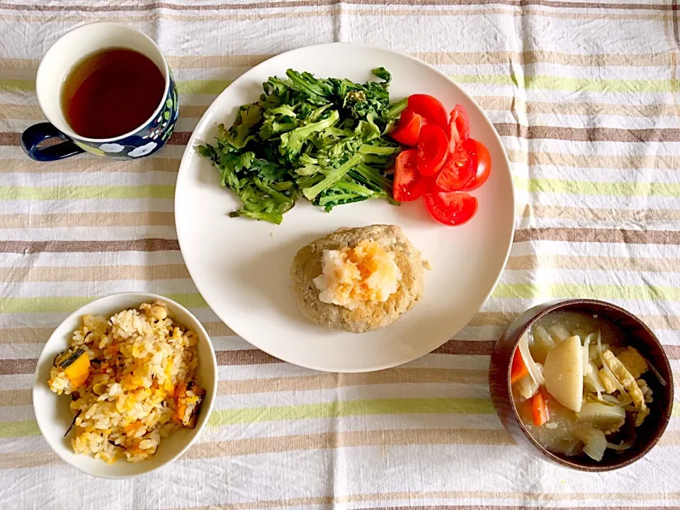 Snapdishの料理写真:豆腐ハンバーグのご飯|みよさん