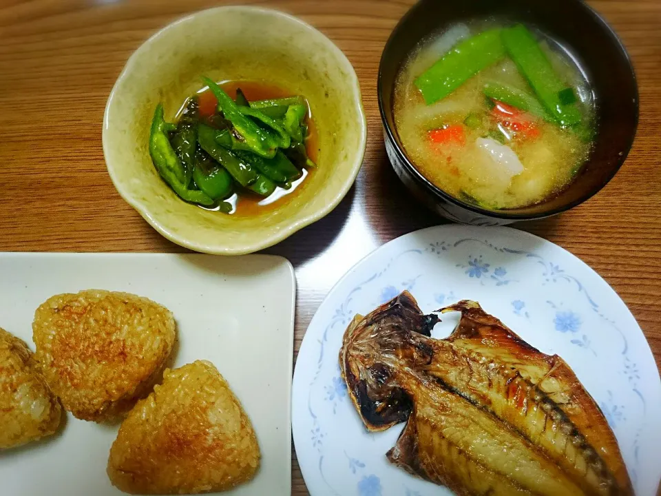 ・鯵の干物
・ピーマンの煮浸し
・焼きおにぎり
・豚汁|ようかんさん