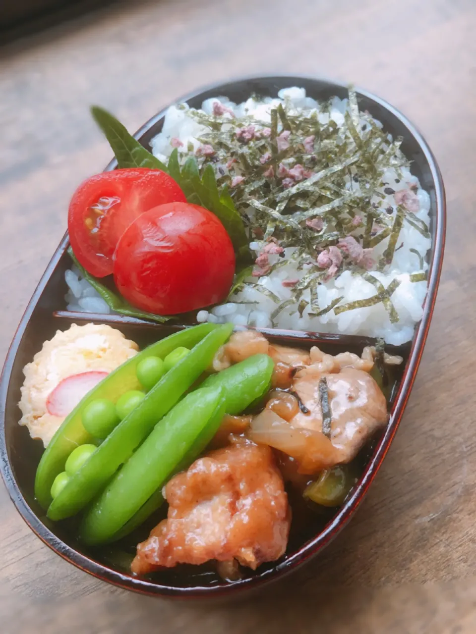 今日のお弁当
・酢豚
・カニカマ入り玉子焼き|akiさん