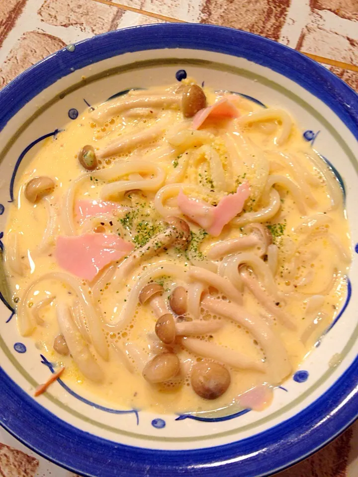 Snapdishの料理写真:レンジだけでカルボナーラうどん^ ^|Tsukizen Kuroiwaさん