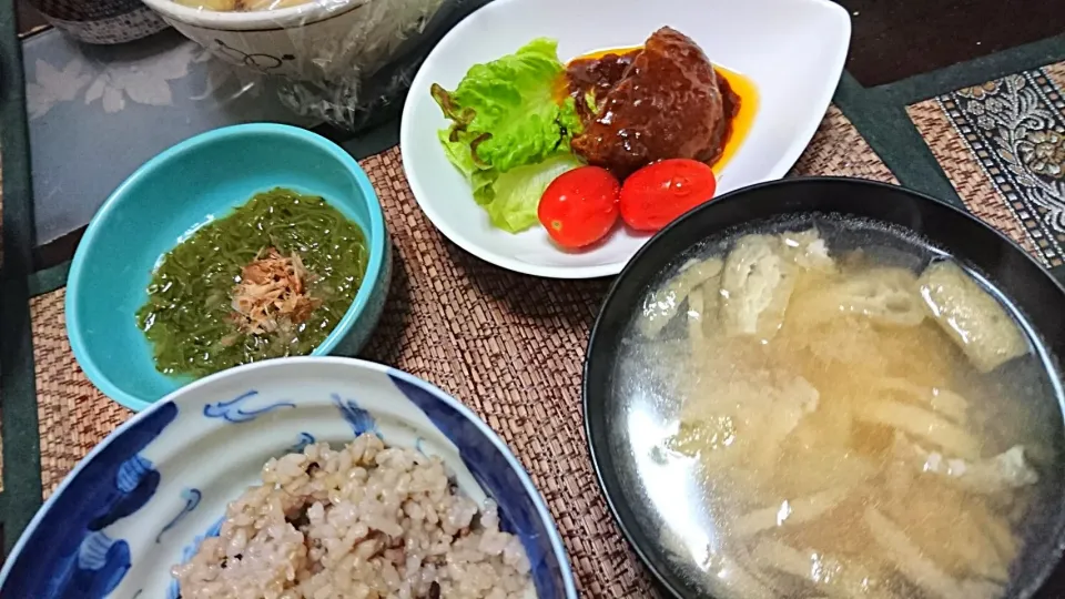 ハンバーグ&めかぶ&茗荷の味噌汁|まぐろさん