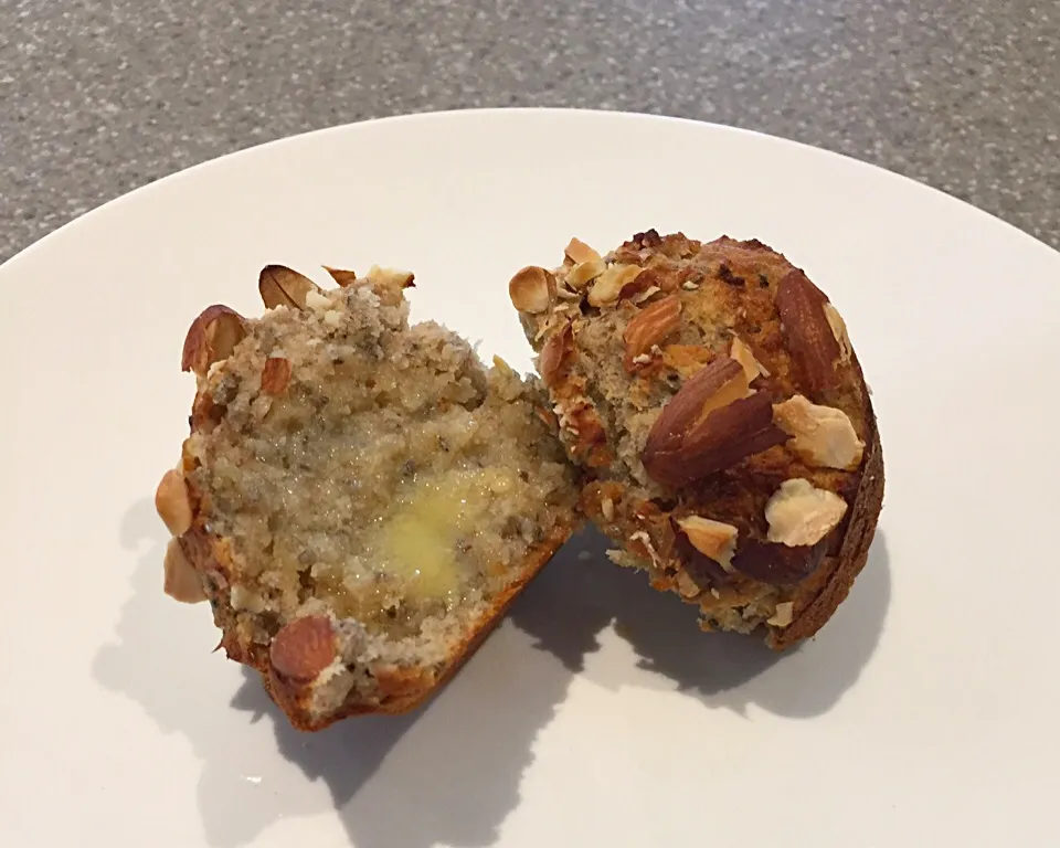 Buckwheat banana chia muffins|Jess Blackstoneさん