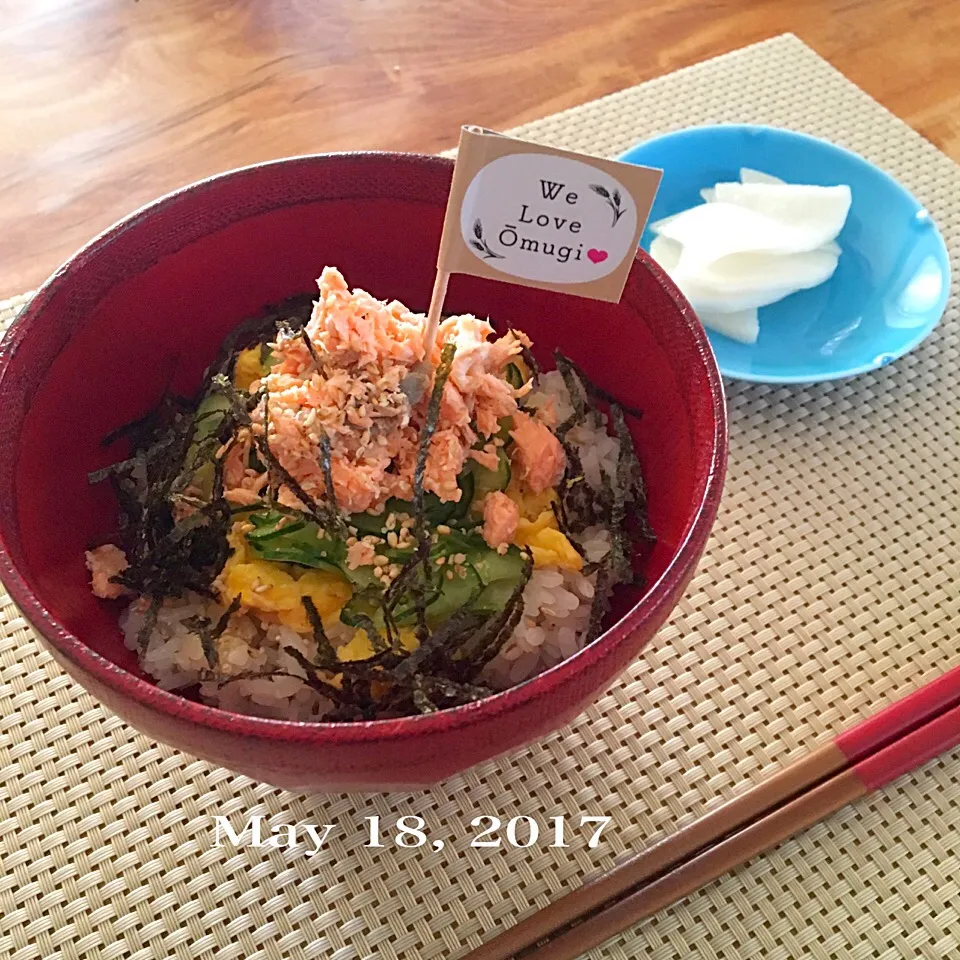 Snapdishの料理写真:朝ごはん丼 2017・5・18|ローゼルさん